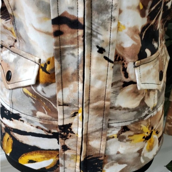 Coldwater Creek Cream and Black Blazer with Artistic Pattern - Picture 3 of 10